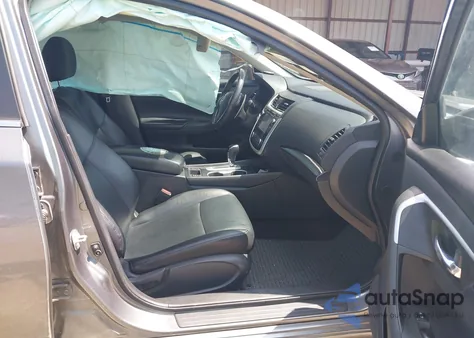 2018 Nissan Altima 2.5 Sr z USA, uszkodzony, nr VIN 1N4AL3AP1JC213408